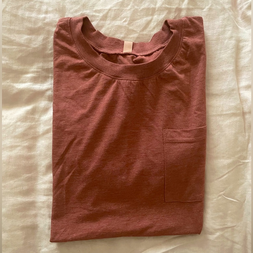 NWOT LUNYA Sleep t-shirt